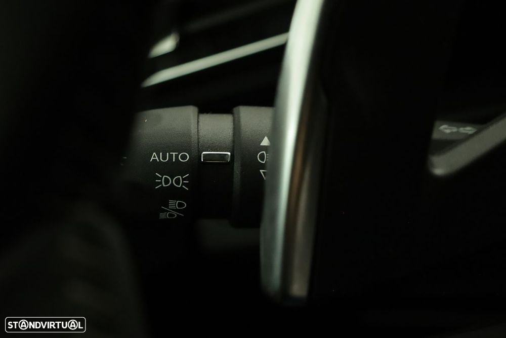 Peugeot 3008 1.6 Hybrid Allure e-EAT8 - 18