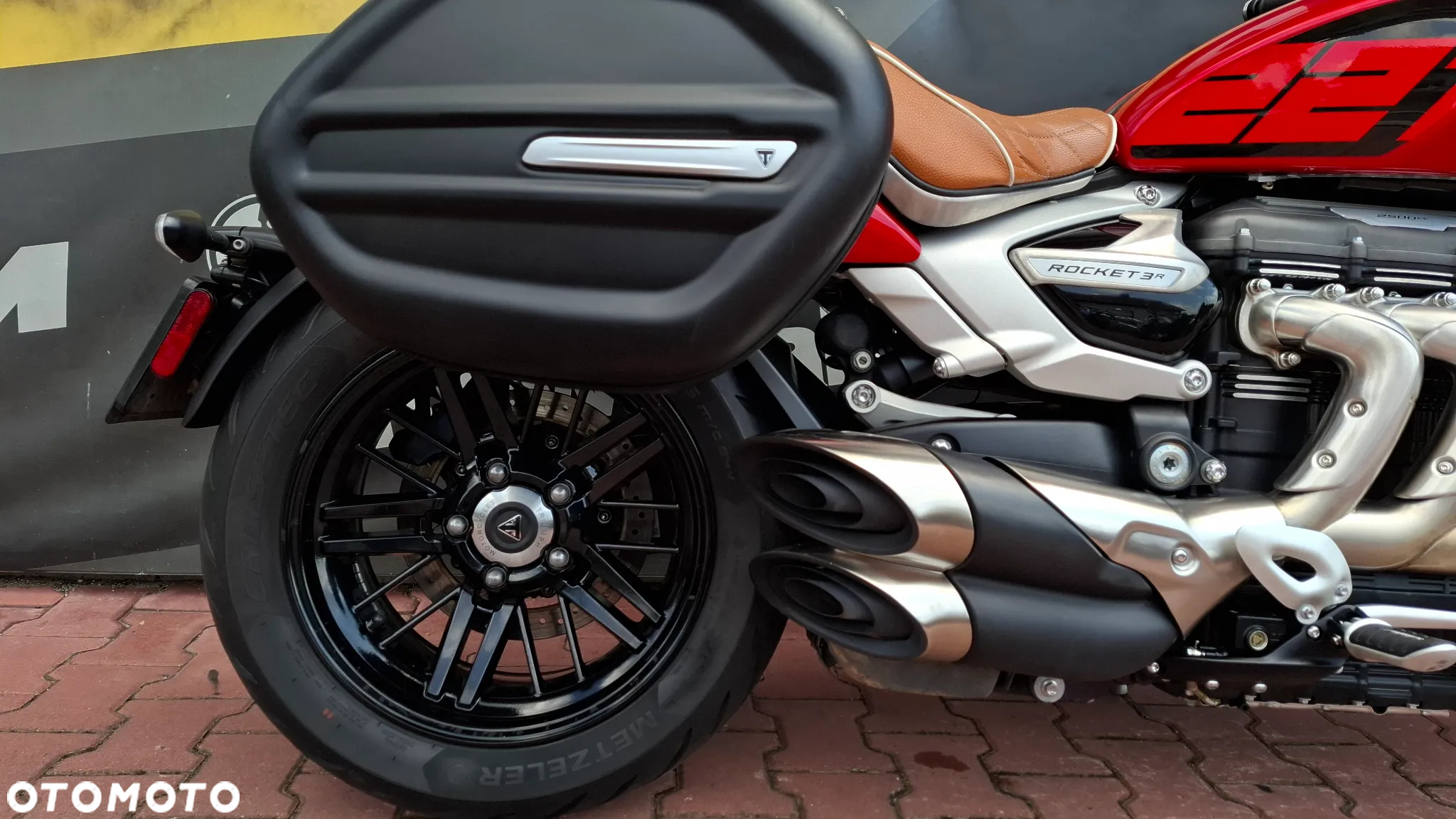 Triumph Rocket - 9