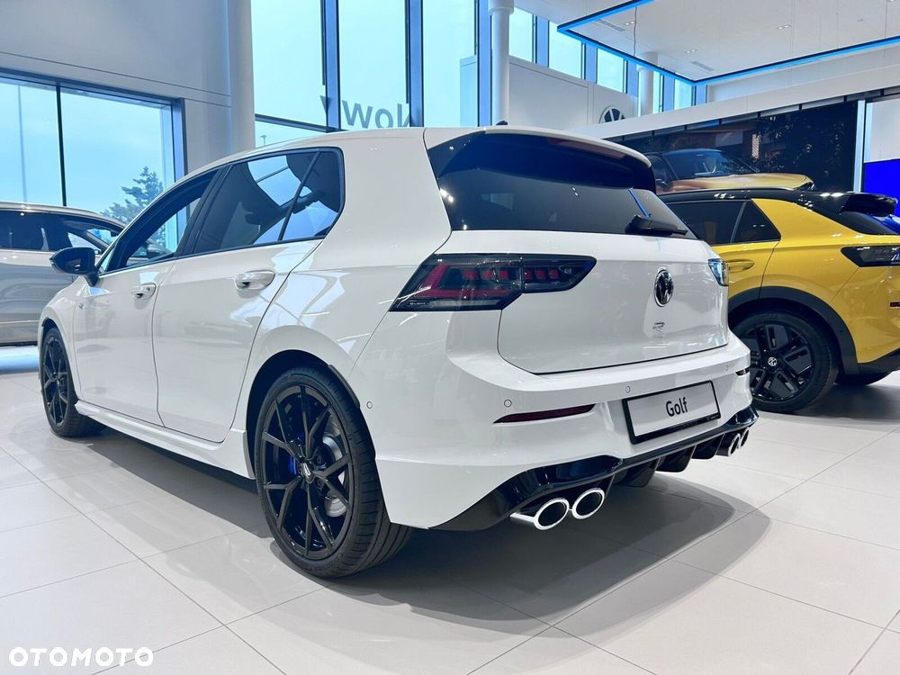 Volkswagen Golf - 5