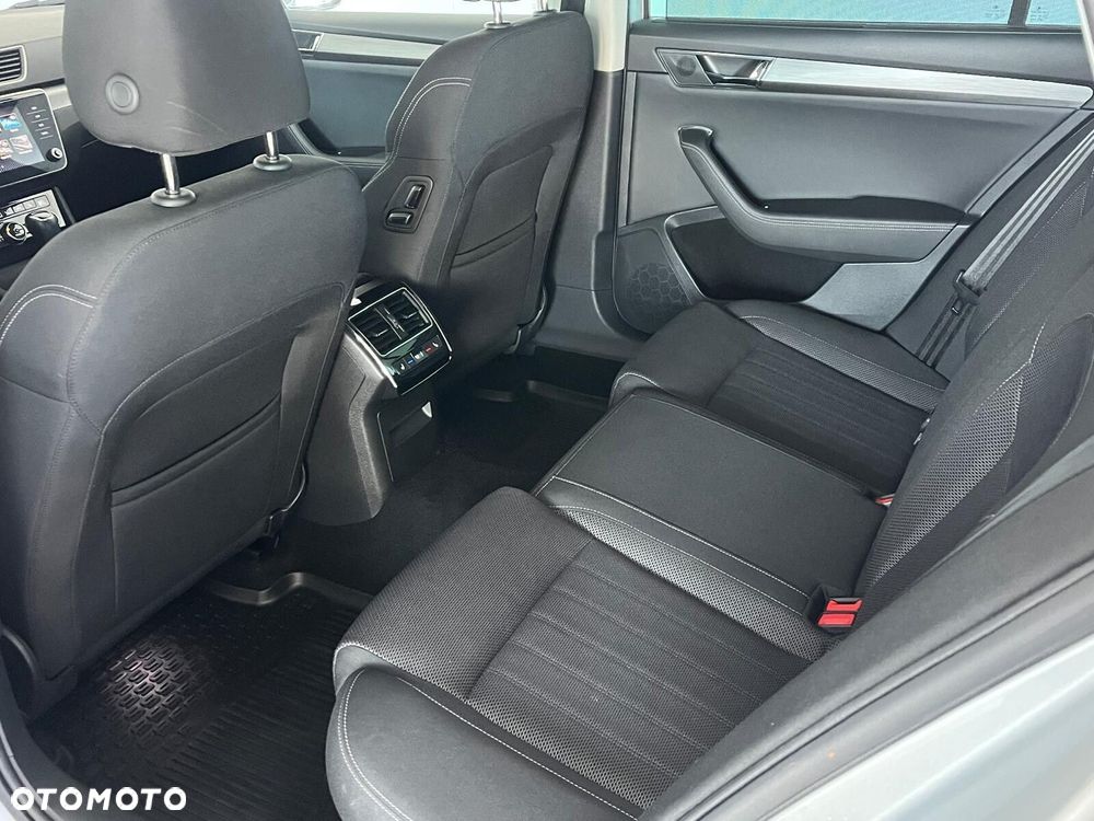 Skoda Superb 1.5 TSI Style DSG - 33