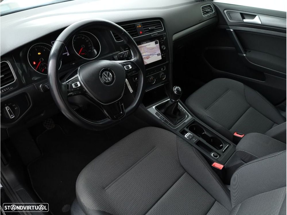 VW Golf Variant 1.6 TDi Confortline - 14