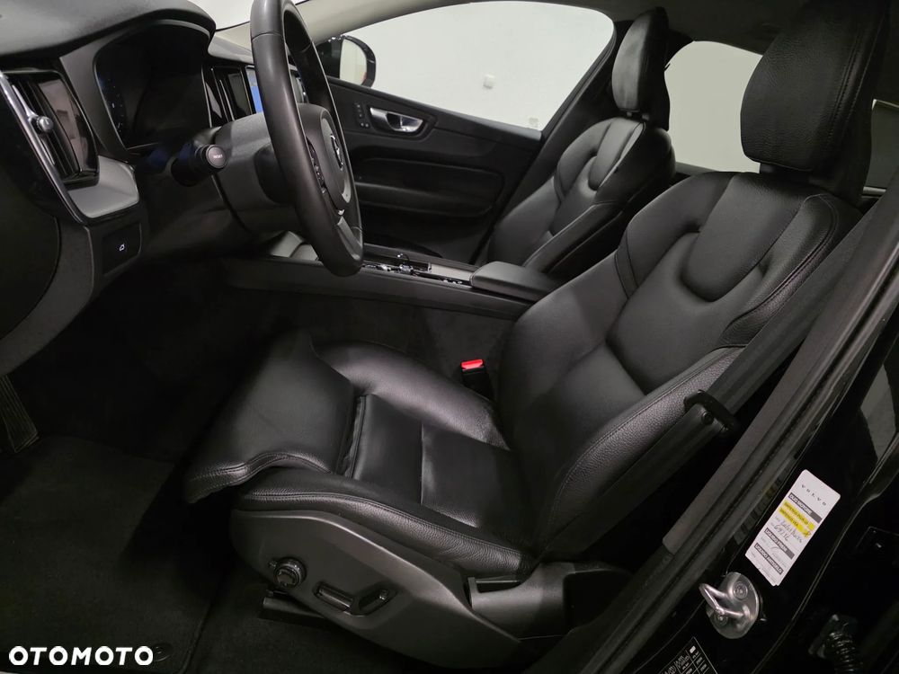 Volvo XC 60 B4 D AWD Ultimate Bright - 7