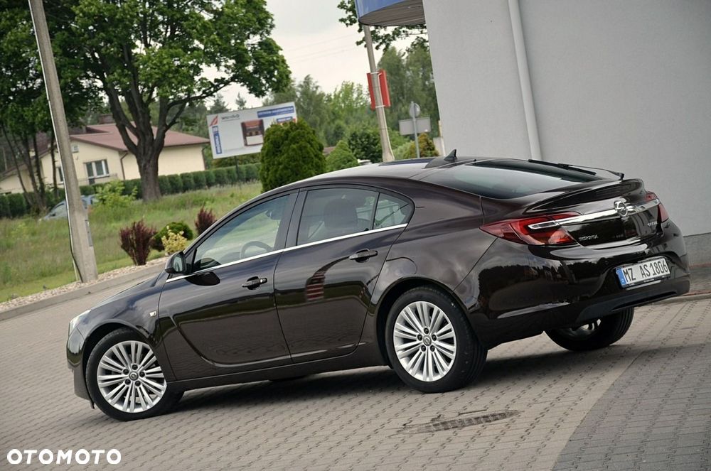Opel Insignia - 10