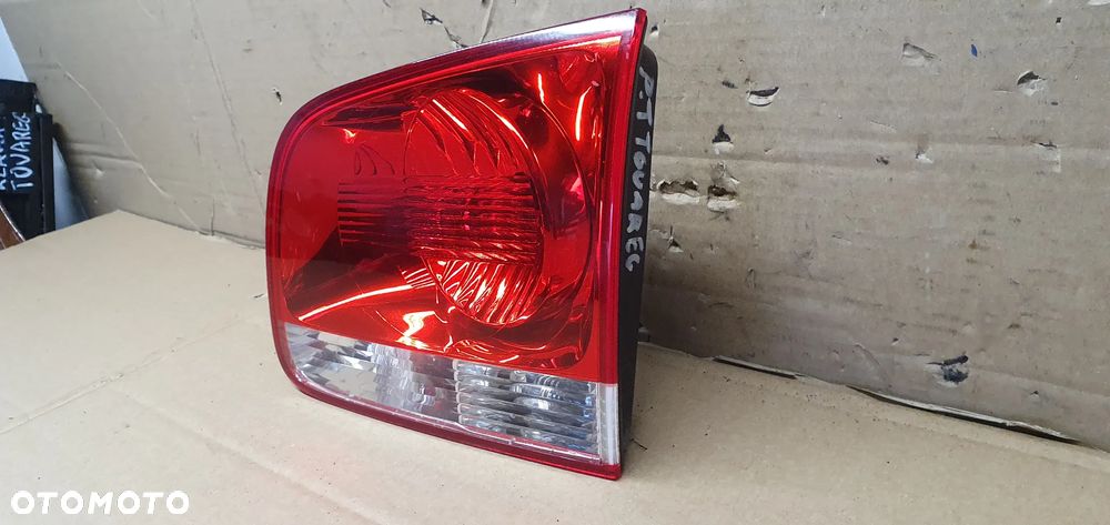 Lampa prawy tył tylna prawa w klapę VW Touareg 7L 7L6945094H - 3