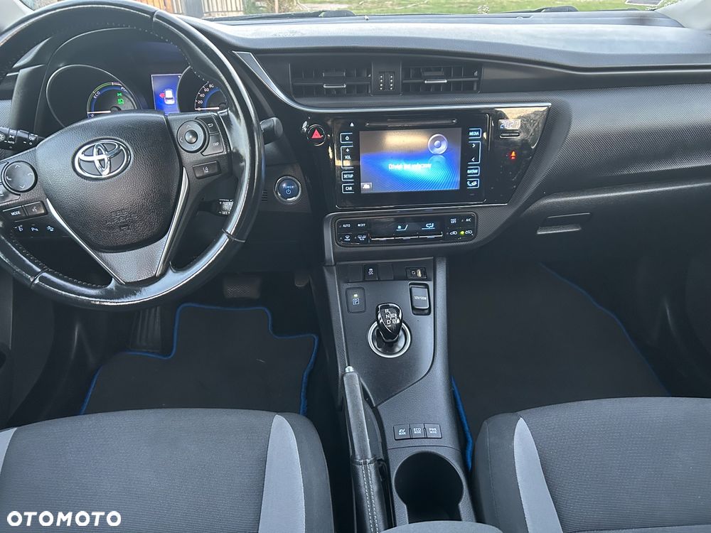 Toyota Auris - 12