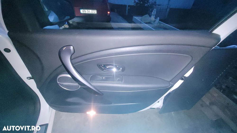 Renault Megane Grandtour ENERGY dCi 110 Start & Stopp Bose Edition - 28