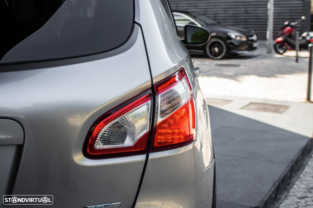 Nissan Qashqai 1.6 dCi N-Connecta - 10