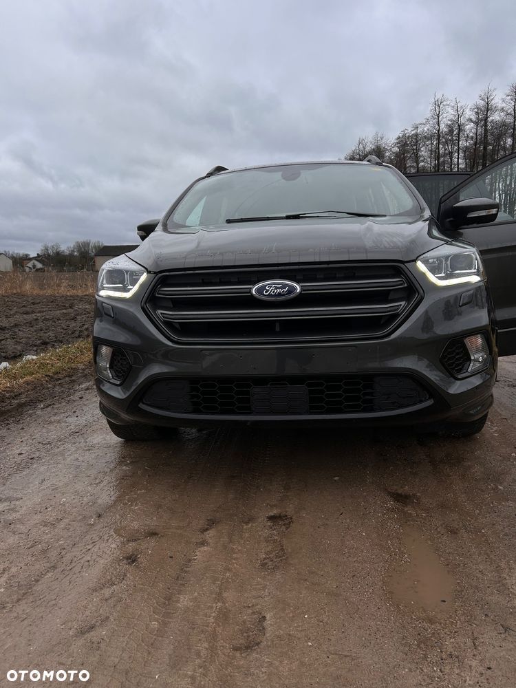 Ford Kuga 1.5 EcoBoost 2x4 Titanium - 4