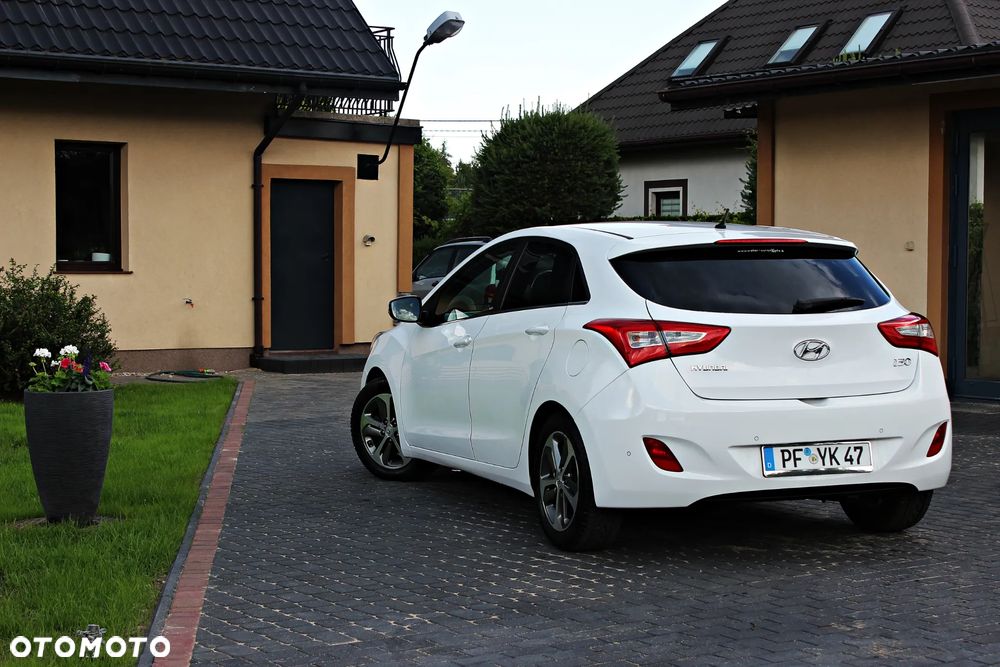 Hyundai i30 1.4 Select - 33