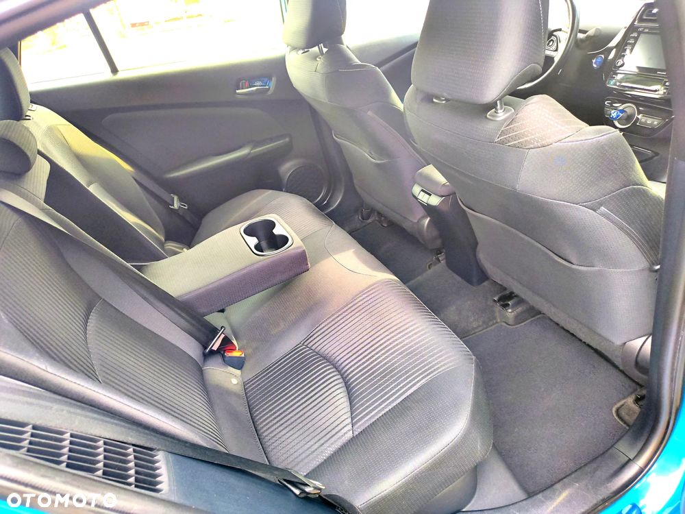 Toyota Prius (Hybrid) Comfort - 21