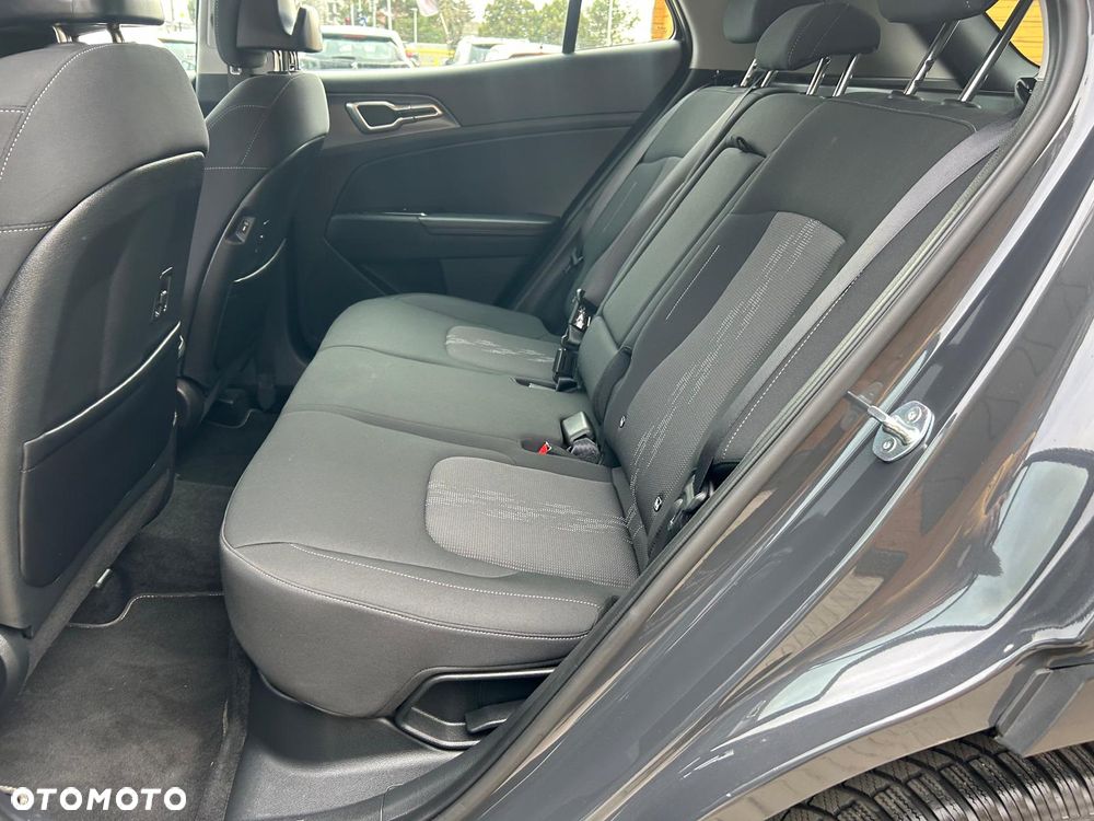 Kia Sportage ver-1-6-t--gdi-mhev-business-line-4wd-dct - 19