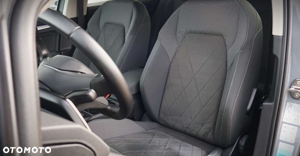 Volkswagen Golf - 15