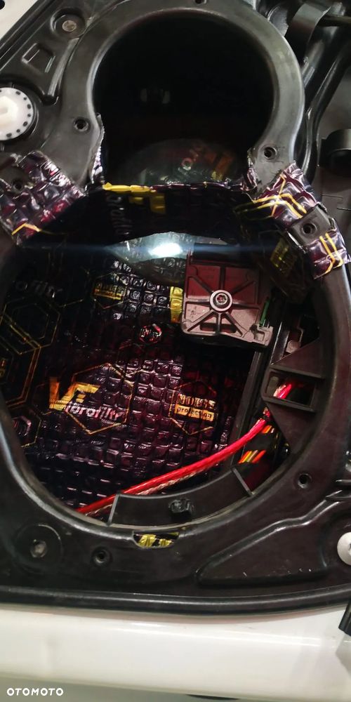 Volkswagen CC 2.0 TSI DSG - 9