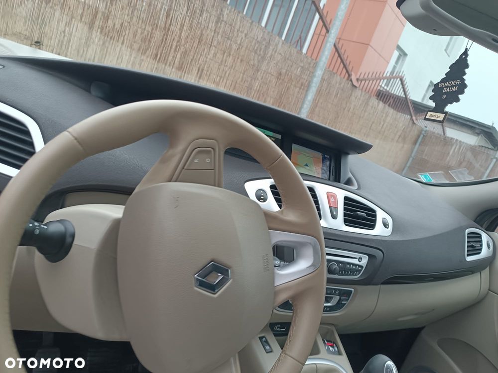 Renault Scenic 1.9 dCi Privilege - 4