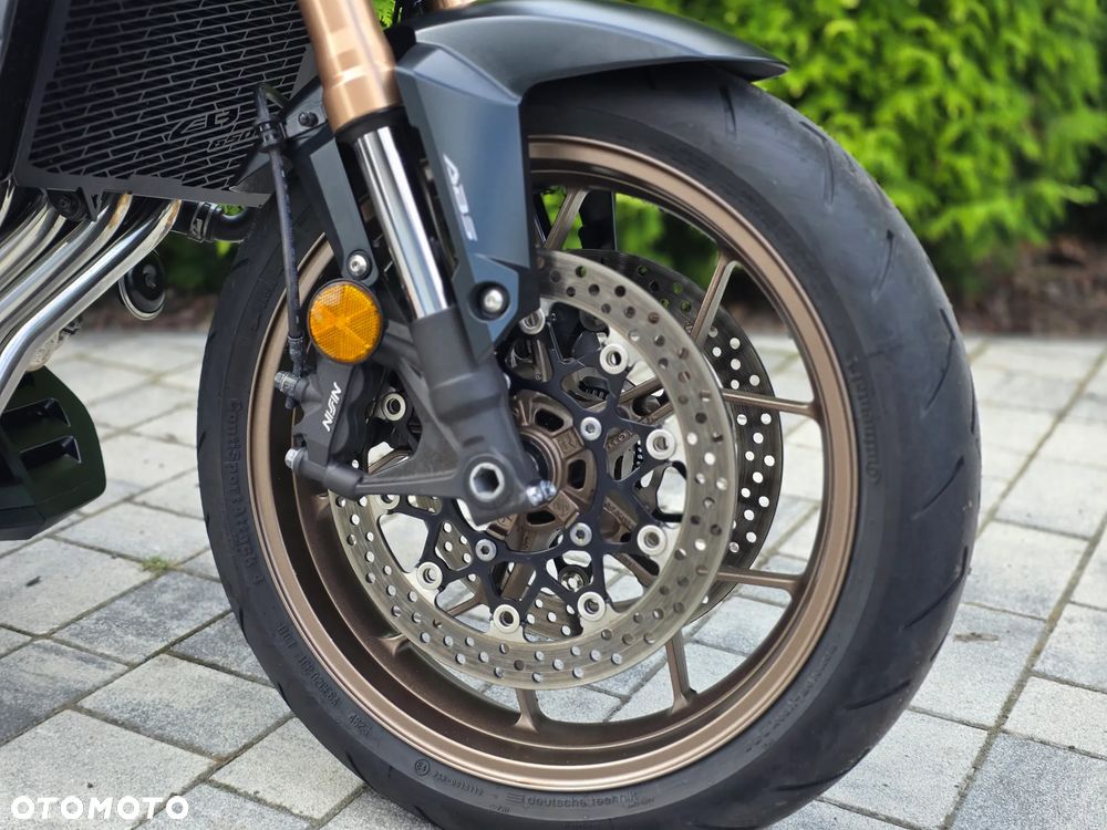 Honda CB - 7
