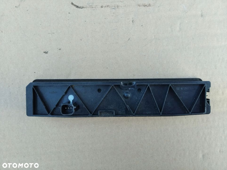 Ford Focus MK3 lift klamka stycznik klapy tyl - 2