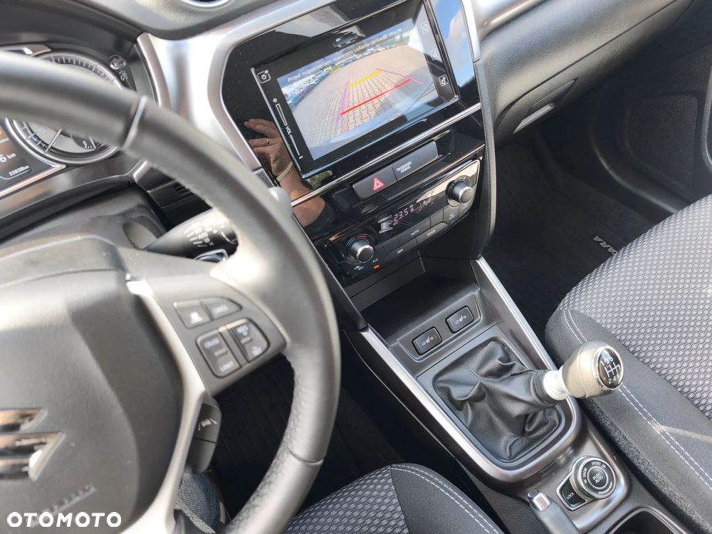 Suzuki Vitara 1.4 Boosterjet Premium 4WD - 17