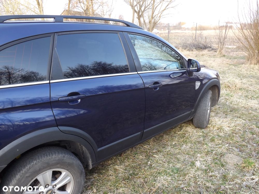 Chevrolet Captiva 2.4 LS 5os - 4