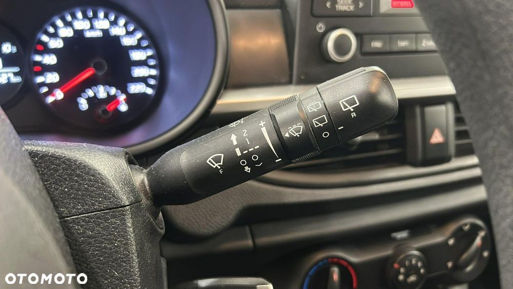 Kia Picanto 1.0 M - 23