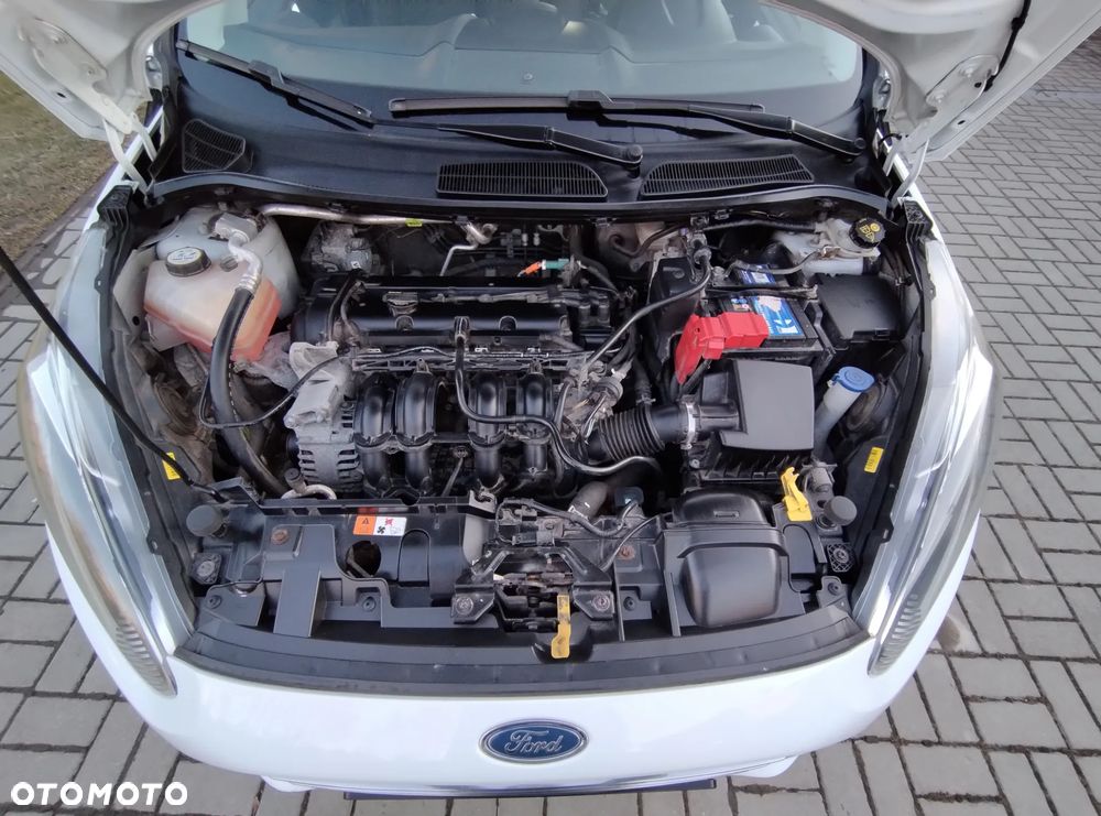 Ford Fiesta 1.25 Champions Edition - 33