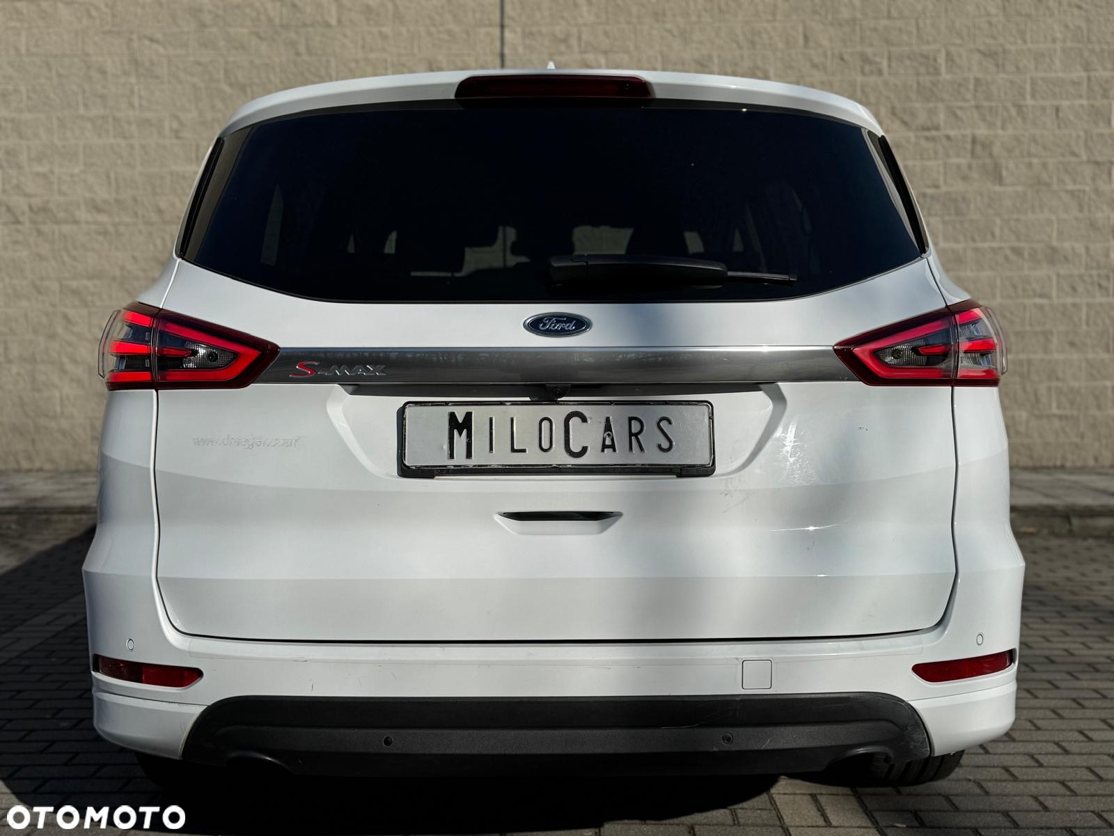 Ford S-Max - 9