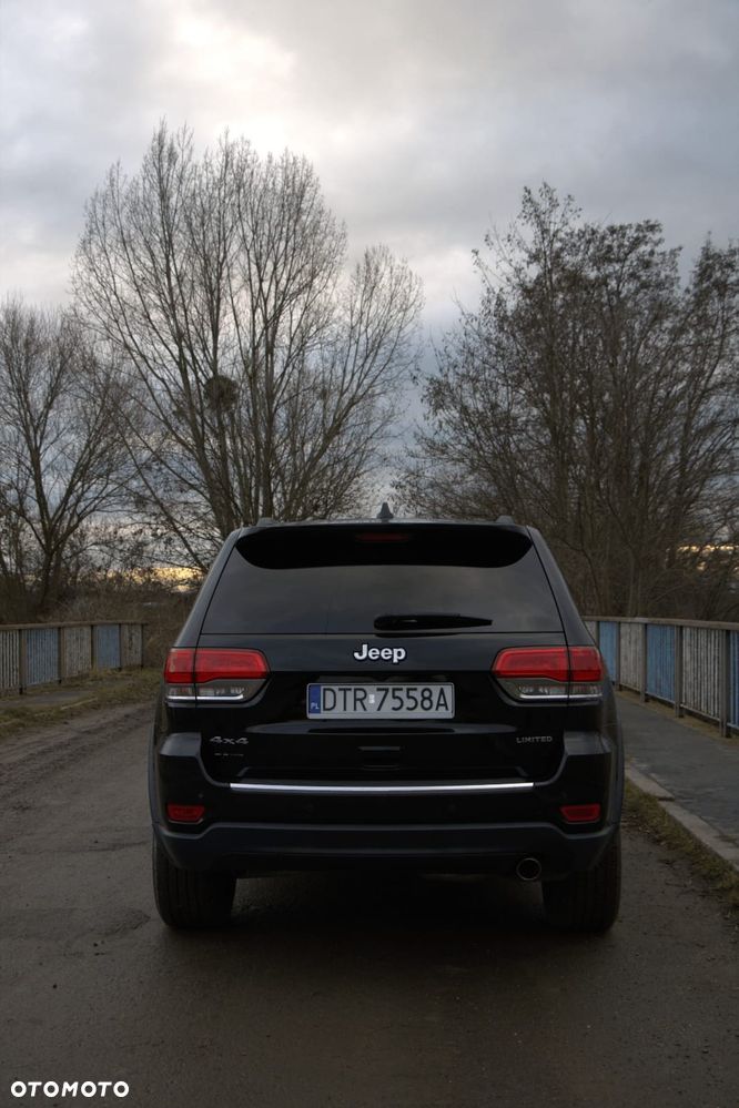 Jeep Grand Cherokee - 14