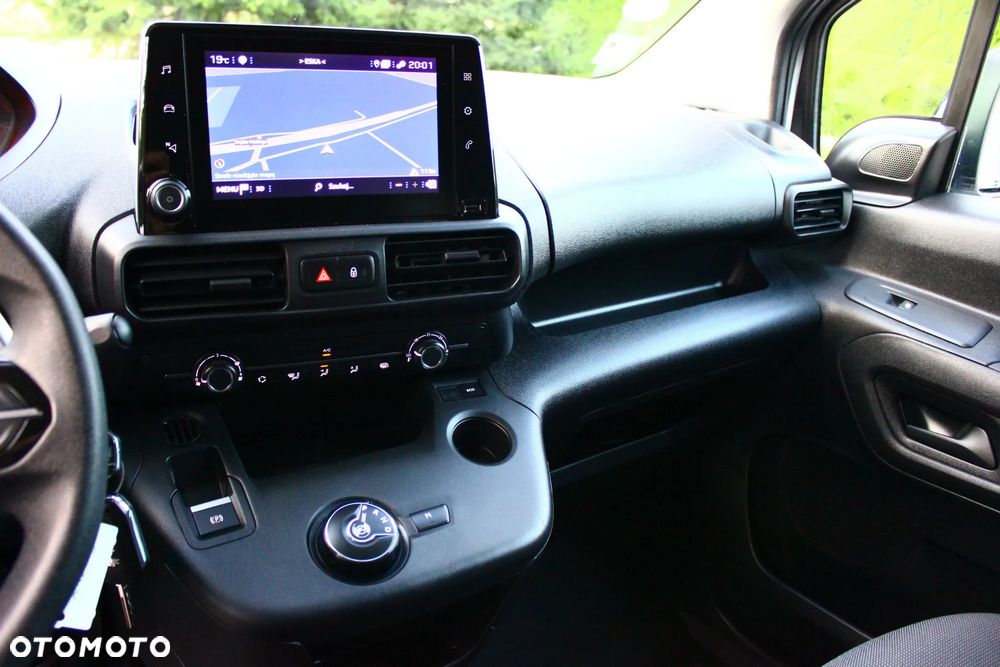 Peugeot PARTNER 1.5HDI 130KM AUTOMAT 8 BIEGÓW LONG DŁUGI 3 OSOBOWY PERFEKT AUTO NAVIGACJA KAMERY,ASYSTENTY,VF23% - 25