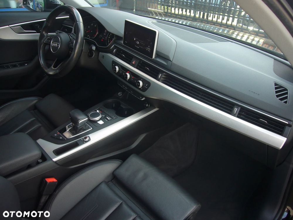 Audi A4 Limousine - 18