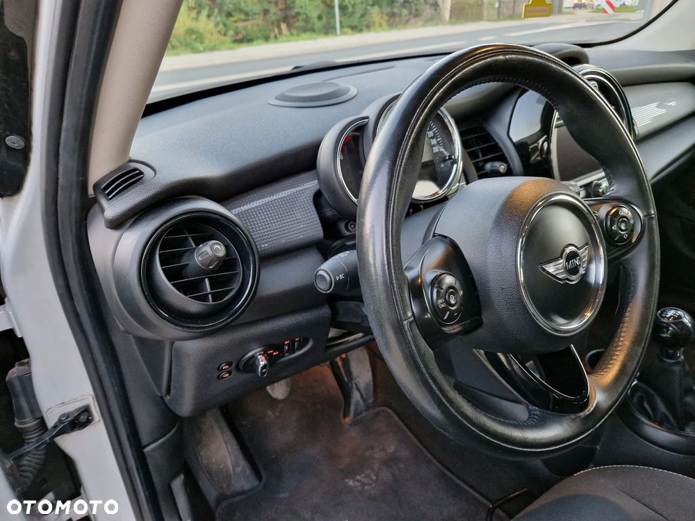 MINI Cooper - 8