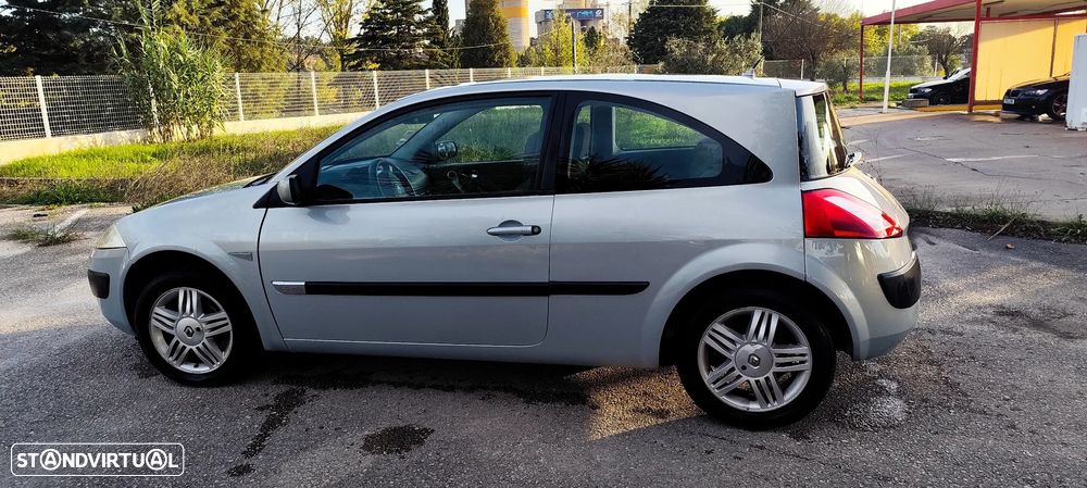 Renault Mégane 1.4 Confort Dynamique - 4