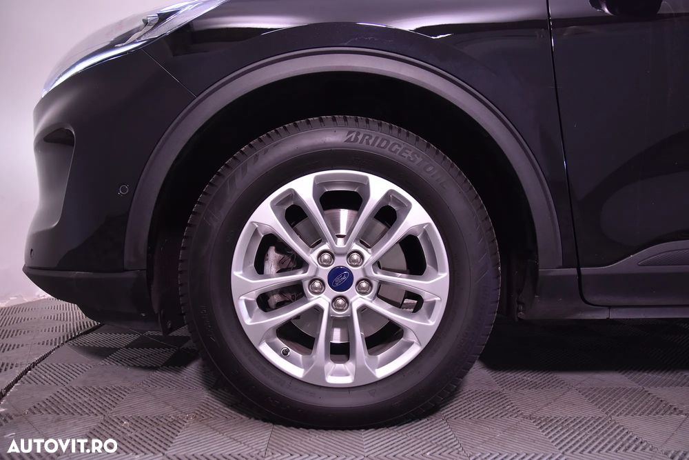Ford Kuga - 13