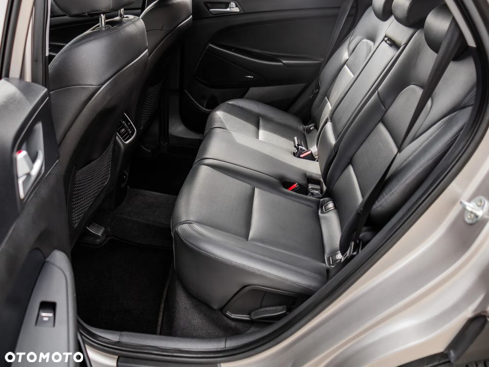 Hyundai Tucson 1.6 Turbo 2WD Passion Plus - 16