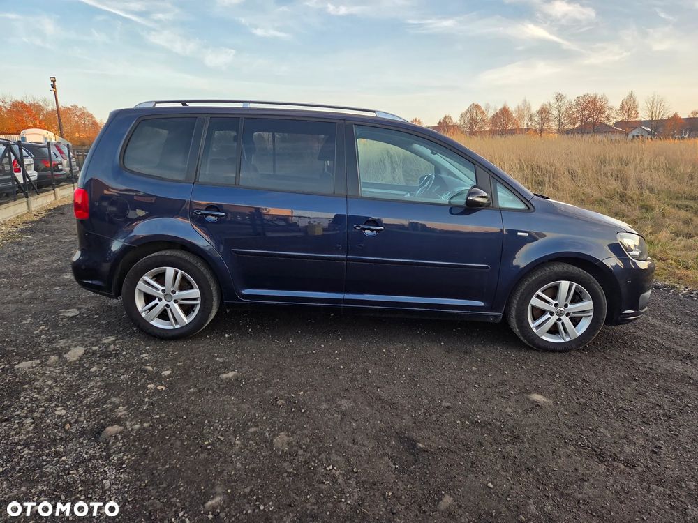 Volkswagen Touran 2.0 TDI DPF DSG MATCH - 8