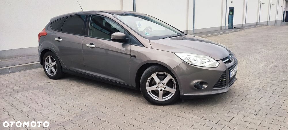 Ford Focus 1.6 TDCi DPF Start-Stopp-System SYNC Edition - 17