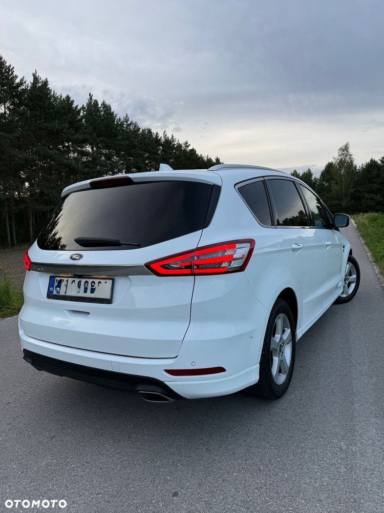 Ford S-Max - 26