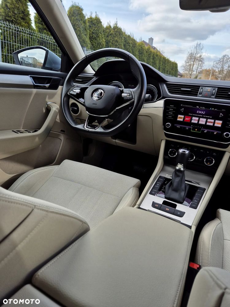 Skoda Superb 2.0 TSI Style DSG - 13