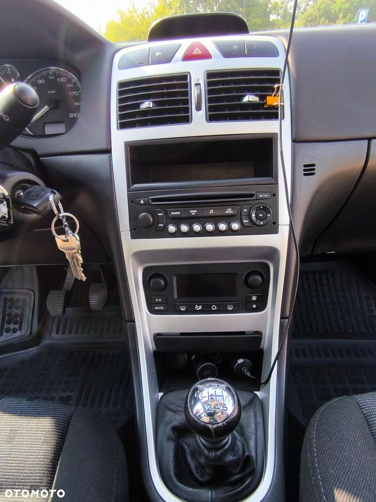 Peugeot 307 HDi SW 135 DVD - 21
