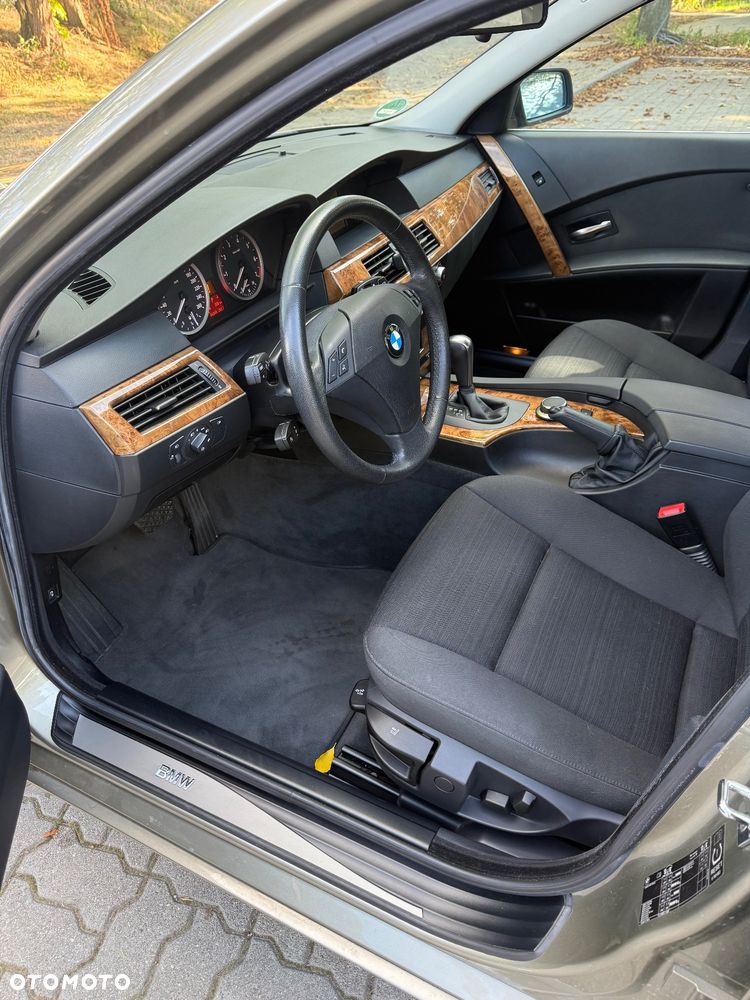 BMW Seria 5 - 29