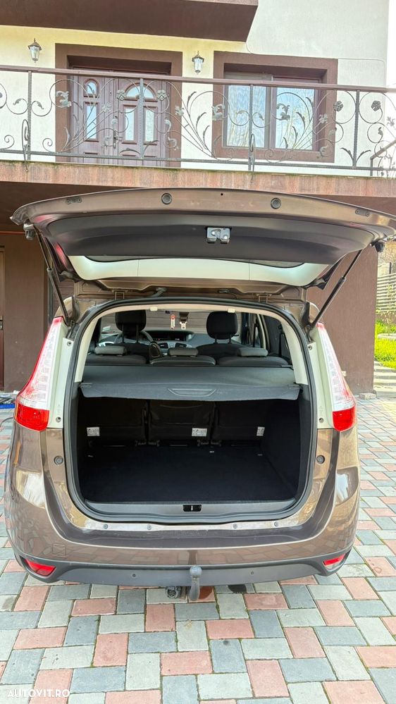 Renault Scenic 1.5 dCi Luxe Privilege - 21