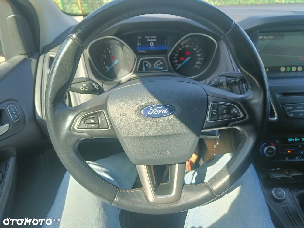 Ford Focus 1.6 SYNC Edition - 3