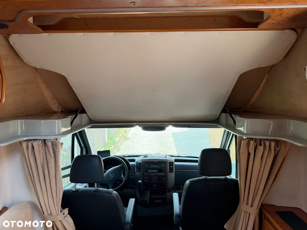 Mercedes-Benz Sprinter 318 - 17