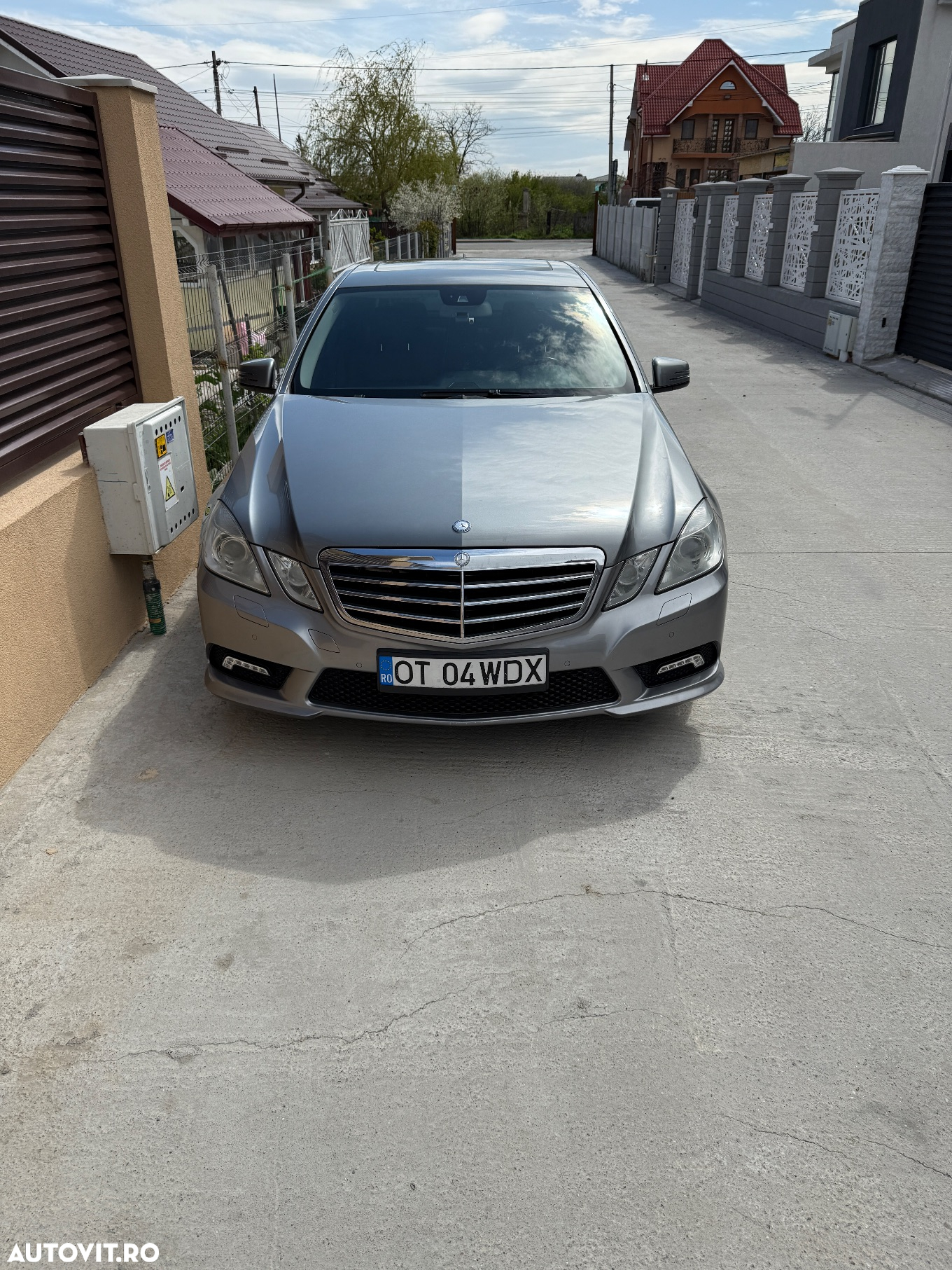 Mercedes-Benz E 300 CDI BlueEfficiency Aut. - 2