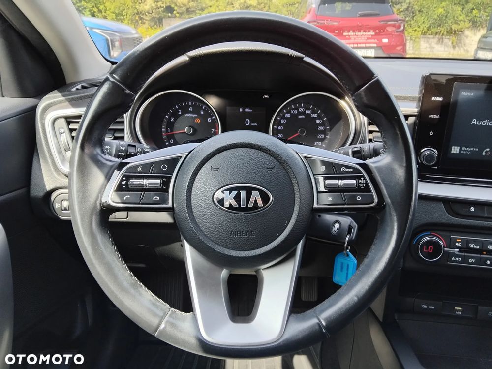 Kia XCeed 1.5 T-GDI M - 11