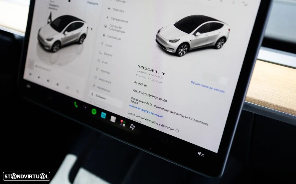 Tesla Model Y Long Range Dual Motor AWD - 26