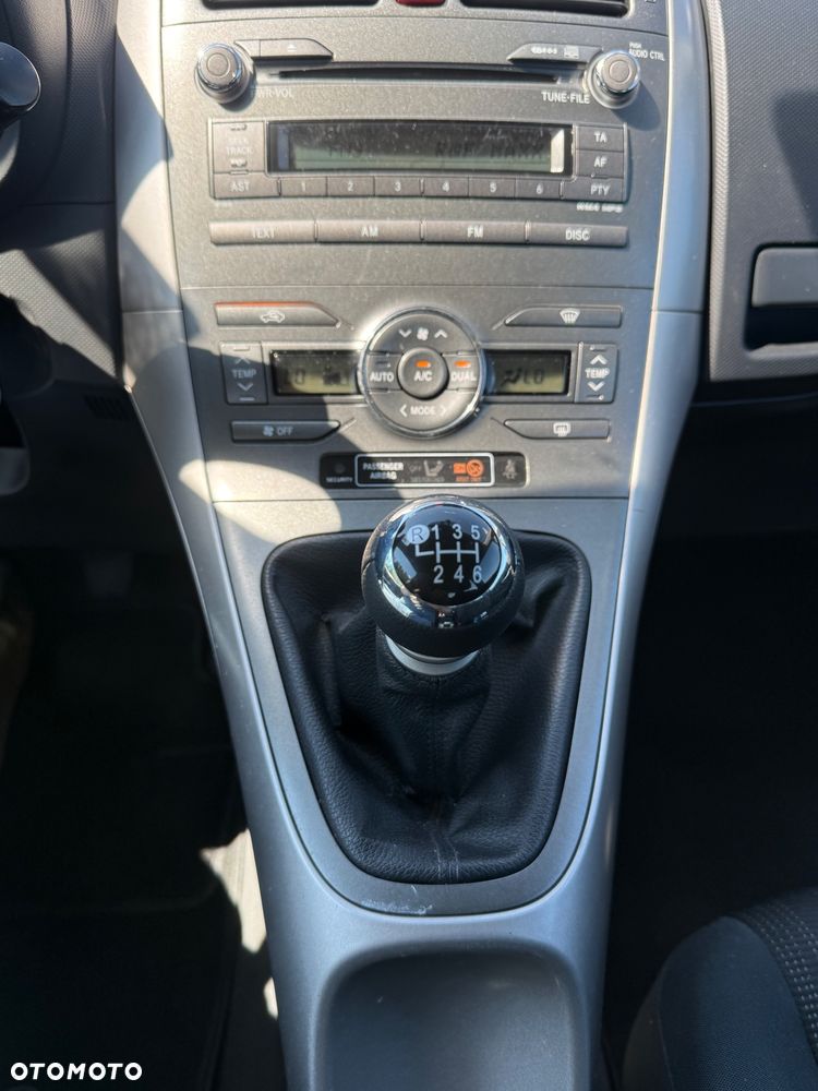 Toyota Auris 2.0 D-4D Edition - 19