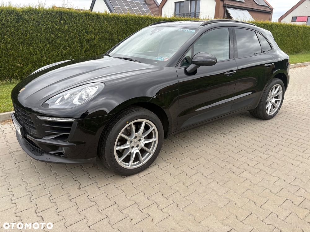 Porsche Macan - 1