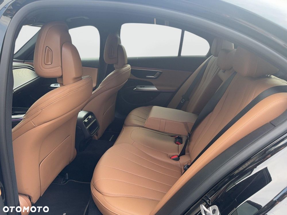 Mercedes-Benz Klasa E 220 d mHEV AMG 9G-Tronic - 19