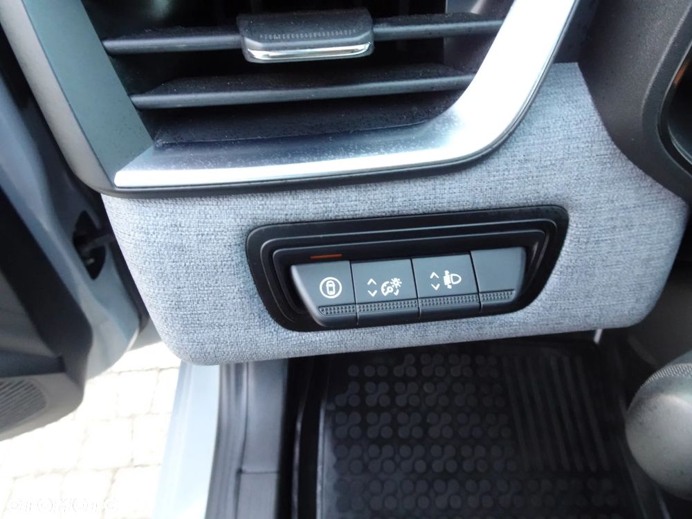 Renault Clio 1.0 TCe Intens Xtronic - 39