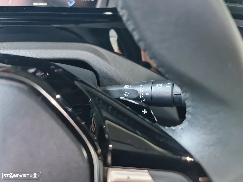 Peugeot 408 1.2 PureTech Allure EAT8 - 28