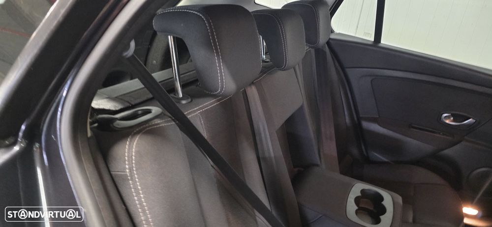 Renault Mégane Sport Tourer - 7